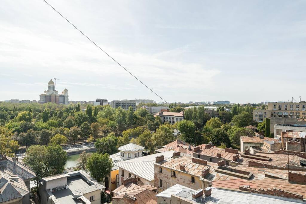 Stunning Views 3Br Sunny Flat - Amazing Terrace Apartment บูคาเรสต์ ภายนอก รูปภาพ