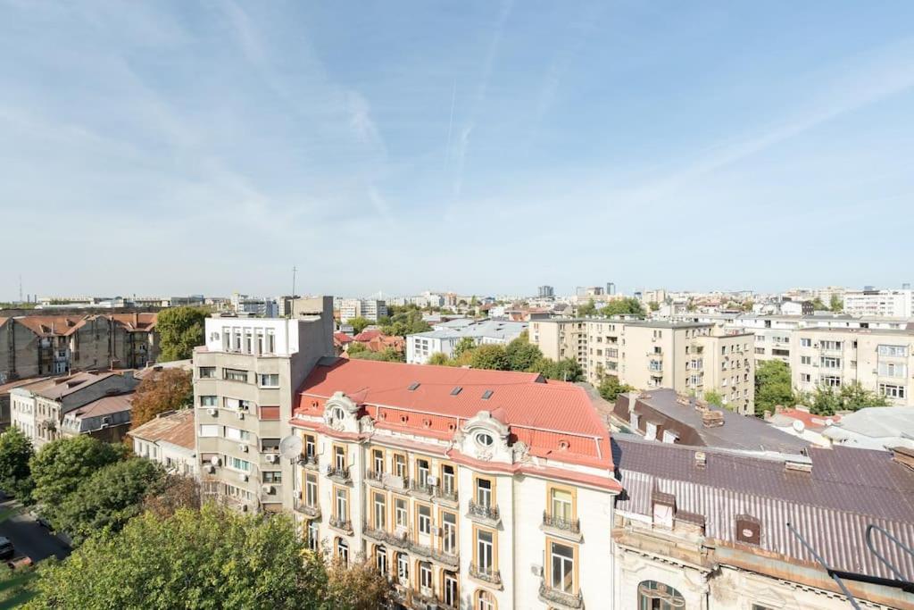 Stunning Views 3Br Sunny Flat - Amazing Terrace Apartment บูคาเรสต์ ภายนอก รูปภาพ